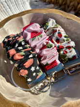 Load image into Gallery viewer, Strawberry keychains
