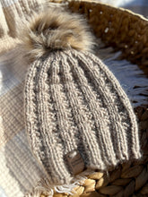 Load image into Gallery viewer, Oat beanie
