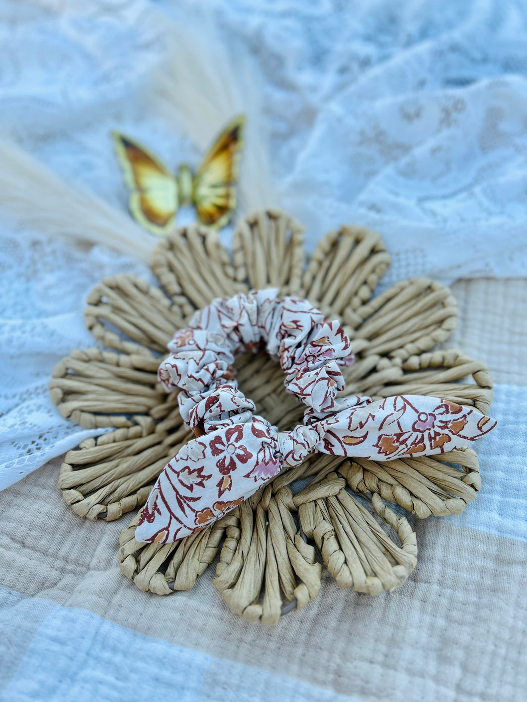 Andrea Tail Scrunchie