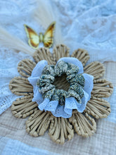 Load image into Gallery viewer, Carrie Scrunchie

