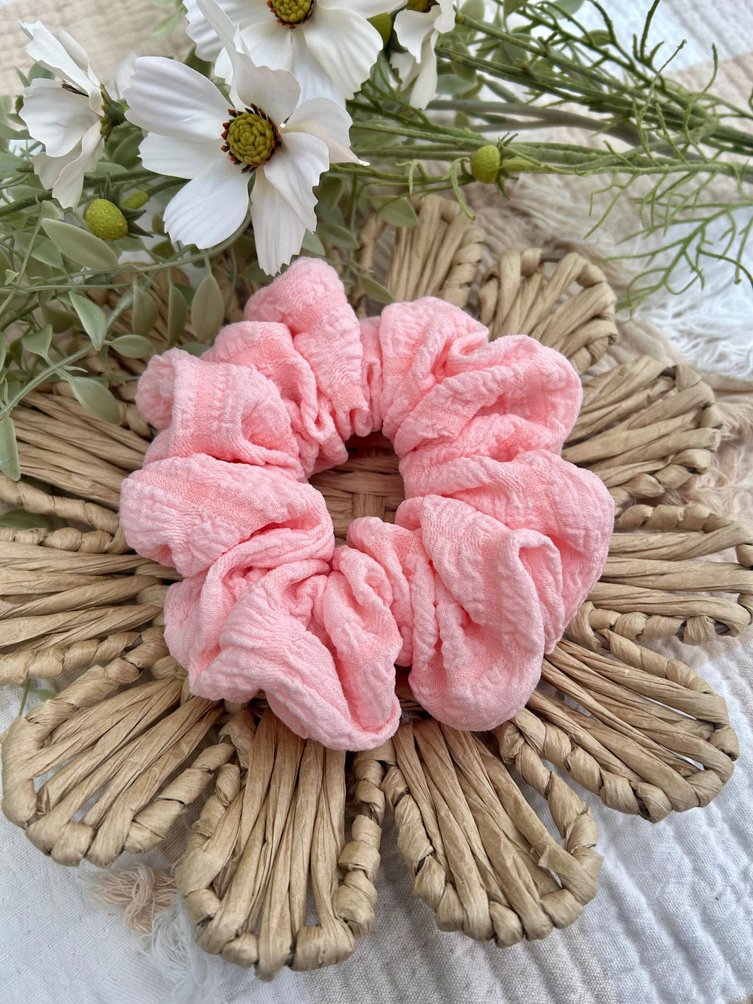 Puffy petals scrunchie